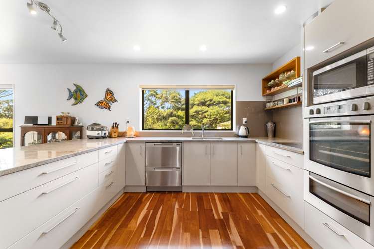 41 Cloverfields Drive Waimauku_8