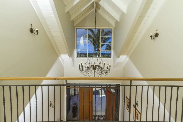 161 Lloyd Road Riverhead_13