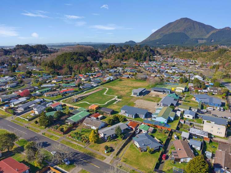 68 Valley Road Kawerau_28