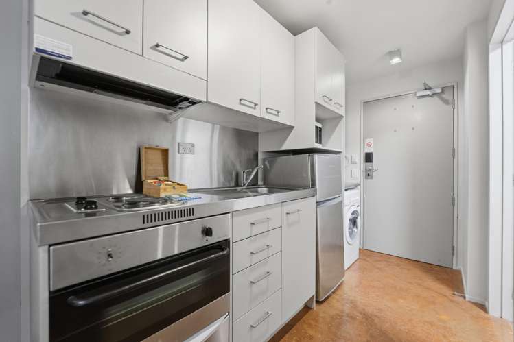 208/188 Hobson Street_4