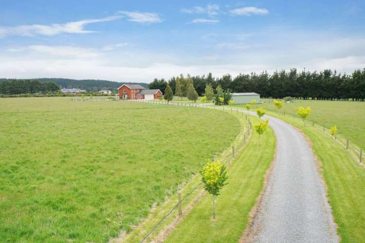 64 Davis Road Cust_28