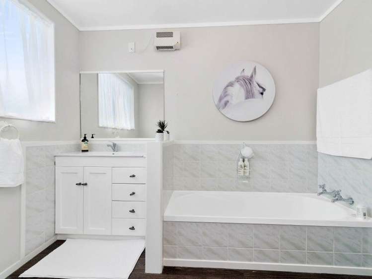 22b Barraud Place Pukehangi_3