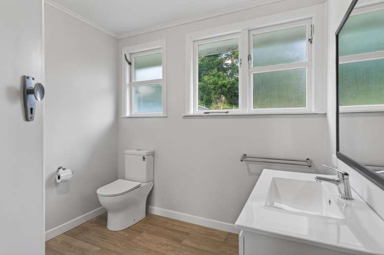 37 and 39 Coronation Street Te Hana_8