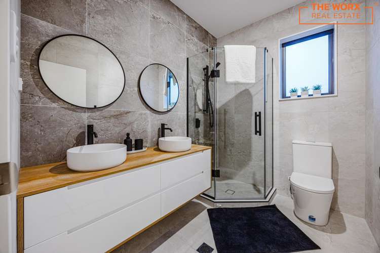 6 and 8 Ihi Place Karaka_9