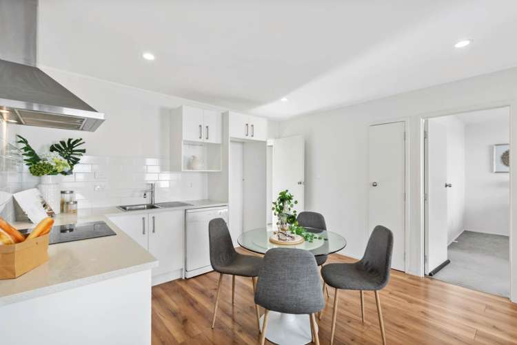 2/14 Campbell Road Royal Oak_3