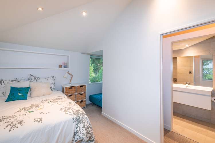 425 Marine Drive Charteris Bay_16