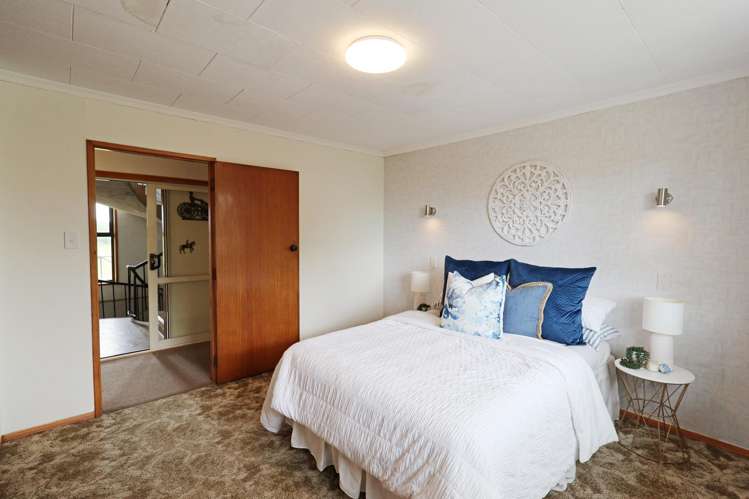 220 Bay Road West Plains_19