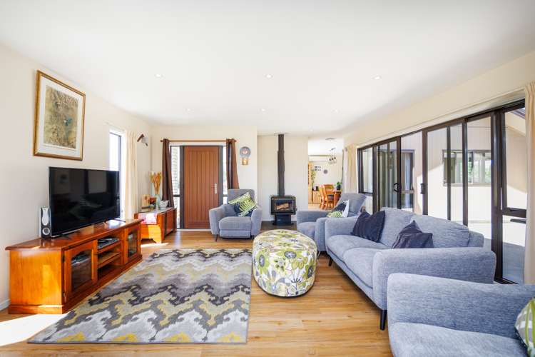 1078 Roberts Line Bunnythorpe_10