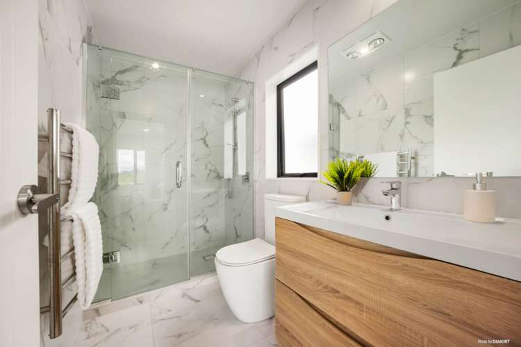 12 Kaimai Avenue Massey_12