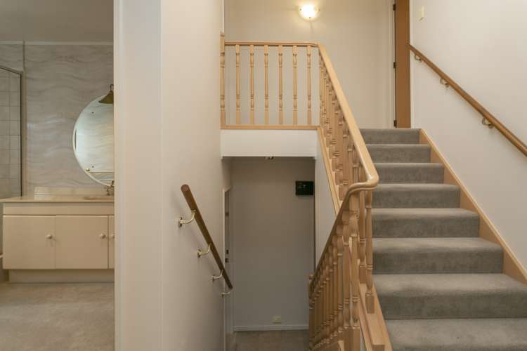 20 Kurupae Road Hilltop_13