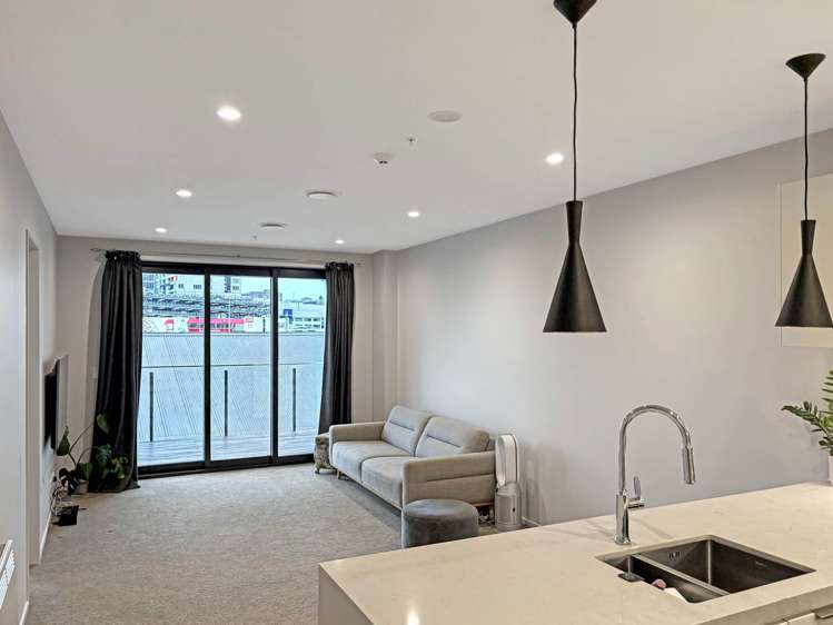 12/27 Enfield Street Mt Eden_2