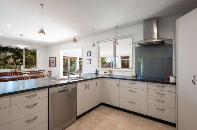 6 Hampshire Place Stoke_2