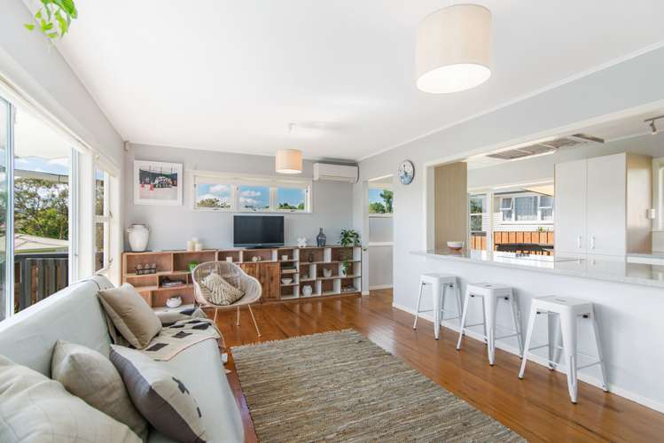 17 Sarona Avenue Glen Eden_13