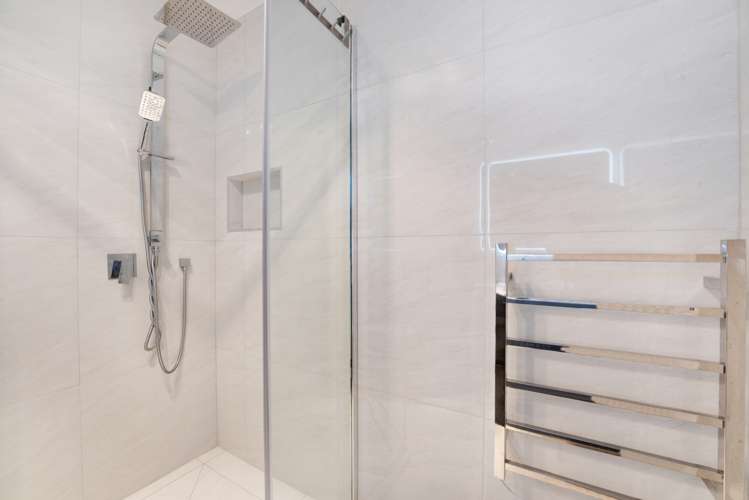 4 Savina Court Flat Bush_23