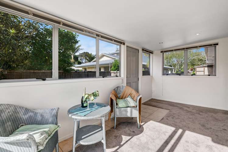 2/9 Motuora Road Manly_9