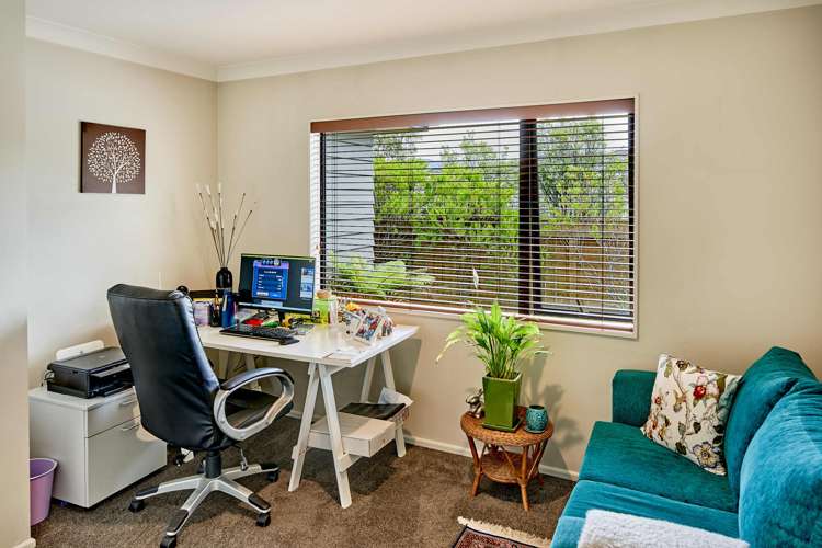 38 Speldhurst Grove Stokes Valley_12