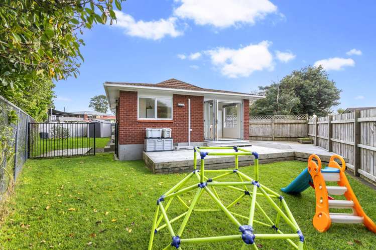 2/185 Swanson Road Henderson_12