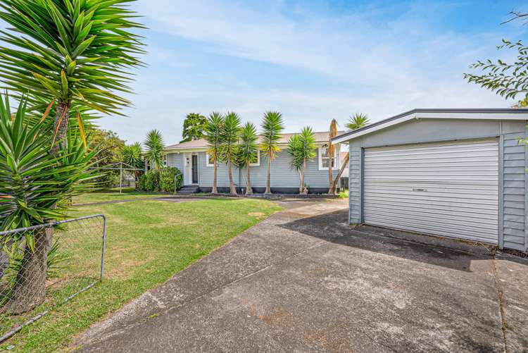 3 Chisholm Place Mangere East_13