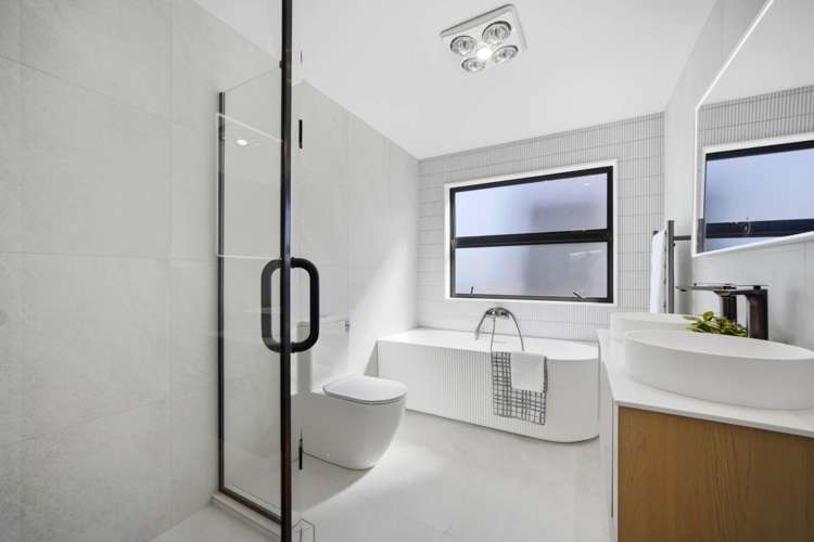 2/1 Montana Avenue Murrays Bay_16