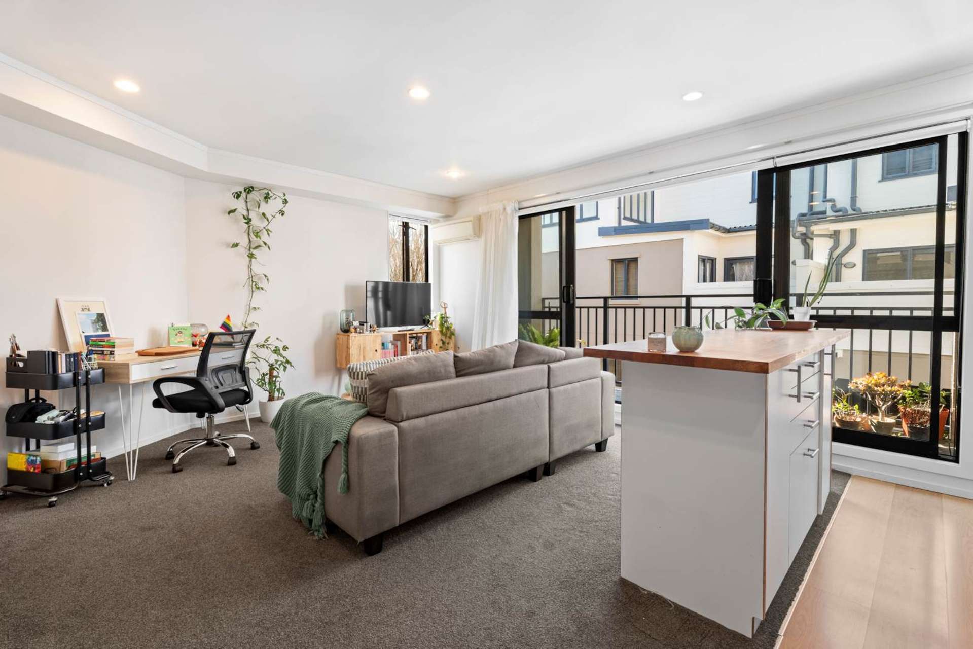 13/22 Normanby Road Mount Eden_0