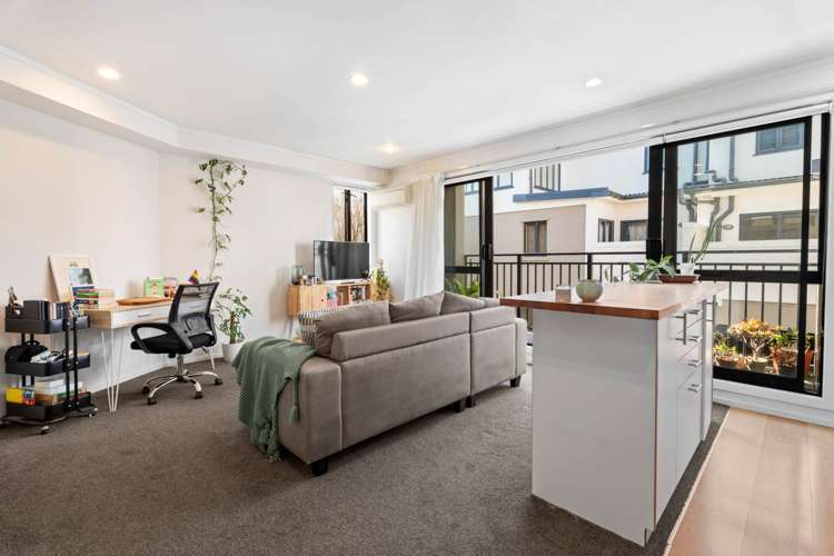 13/22 Normanby Road_0