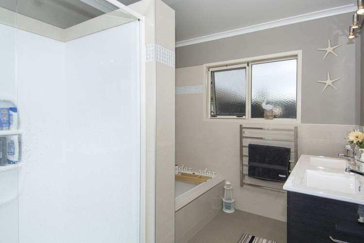 128 Oriental Parade Papamoa_16