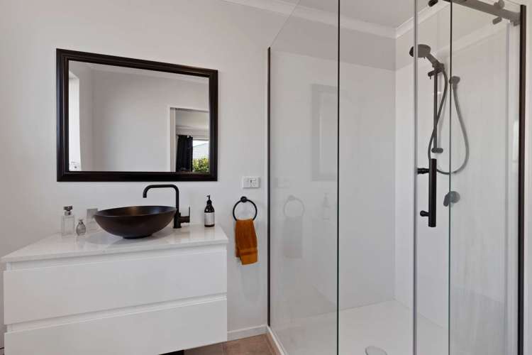 19 Farnborough Drive Nawton_8