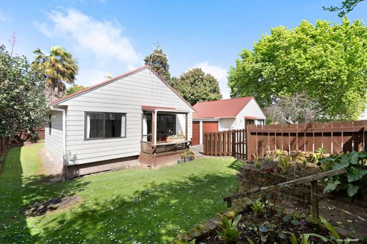 2/12 Halsey Road Manurewa_1