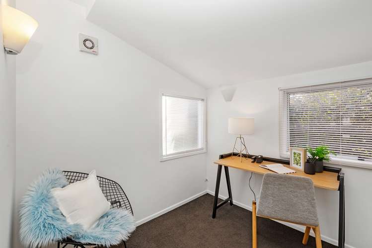 1/31 Sylvan Crescent Te Atatu South_13