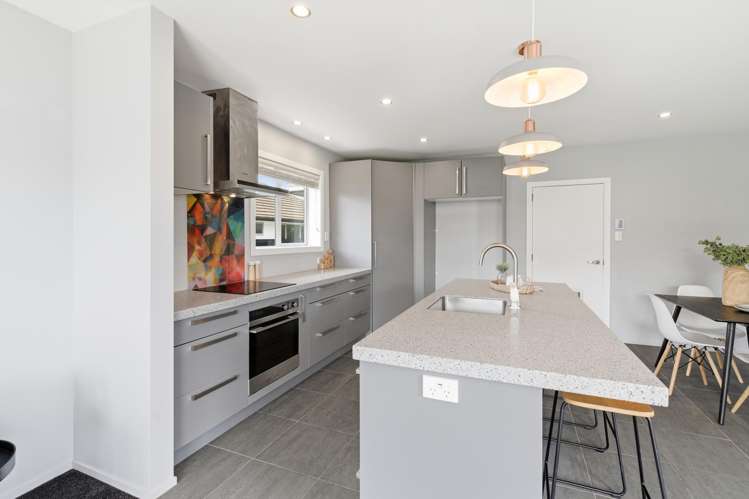 77 Neill Street Hornby_7