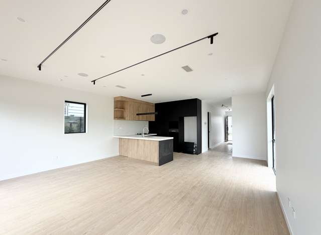 80D Tukutata Crescent Milldale_2