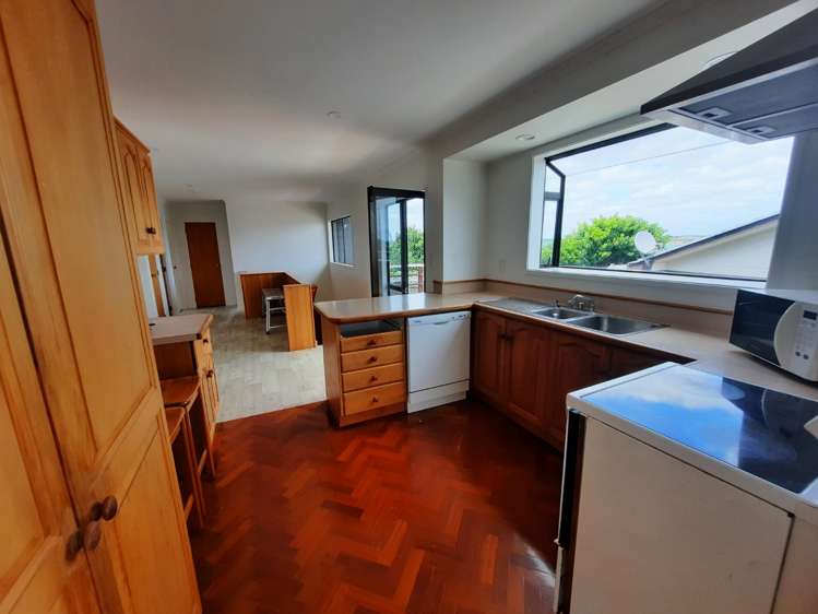 32 Hadley Wood Drive Wattle Downs_4