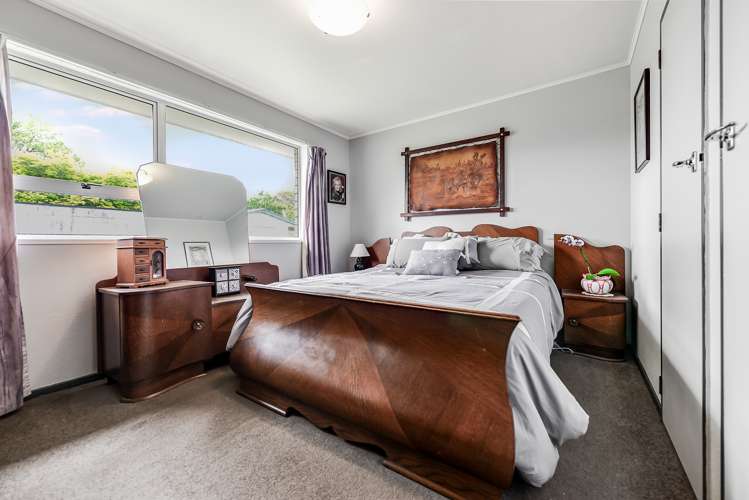 21 Brookbank Place Glenview_11