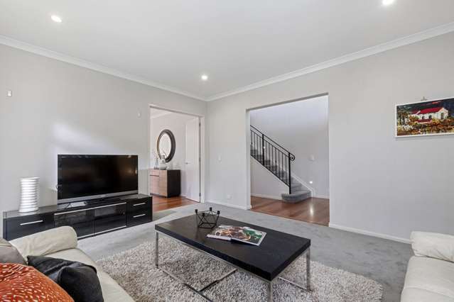 12 Bur Oak Terrace Schnapper Rock_3