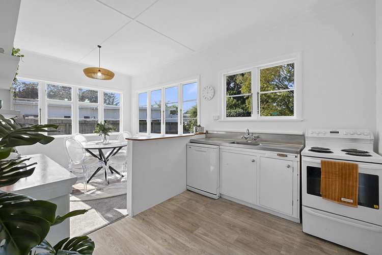 9D Paynters Avenue Strandon_4