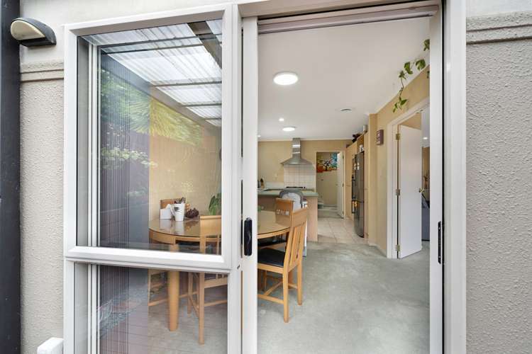 10 Dainton Place New Lynn_14