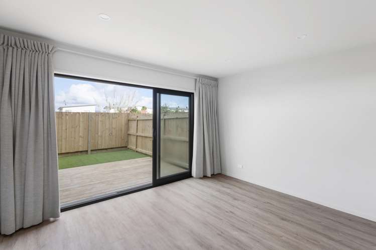 30/137 Hall Avenue_4