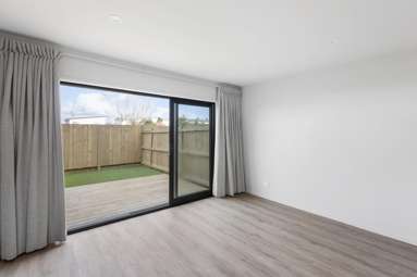 30/137 Hall Avenue_4