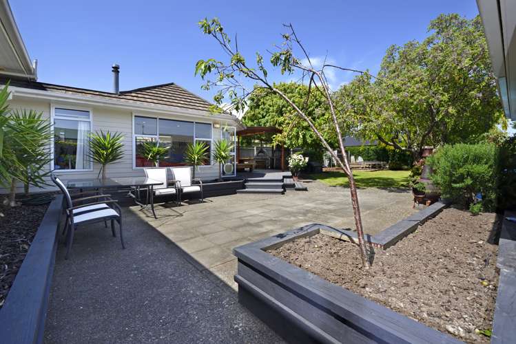 42 Champion Road Richmond_17