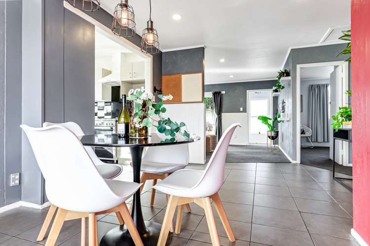 98 Storey Avenue Forest Lake_7