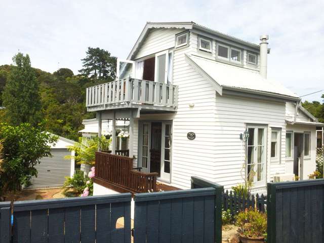 11 Tahatai Road Oneroa_2