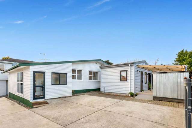 Character Living with Extra Space