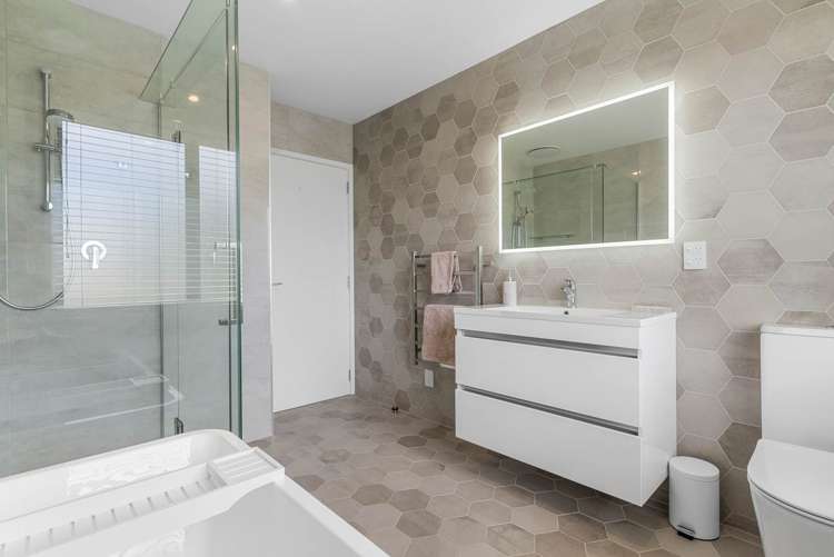 6 Reg Pearce Way Glen Innes_19