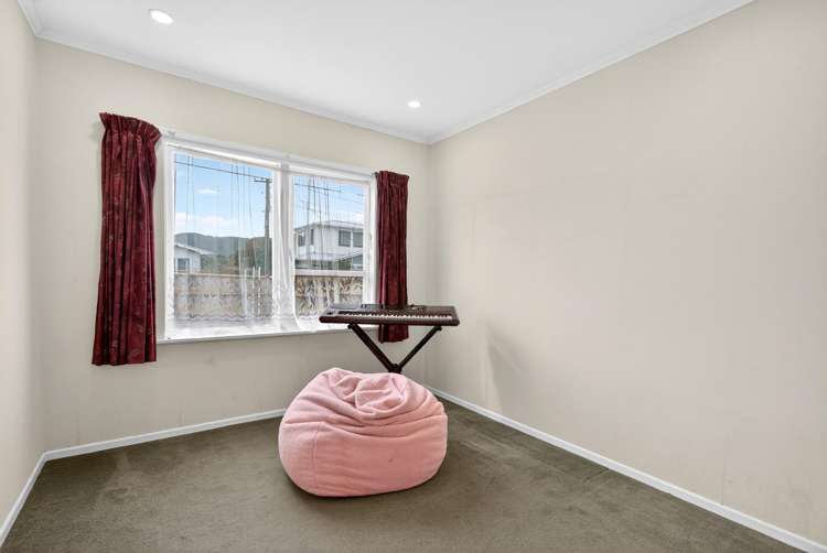 23 Karamu Crescent Wainuiomata_15