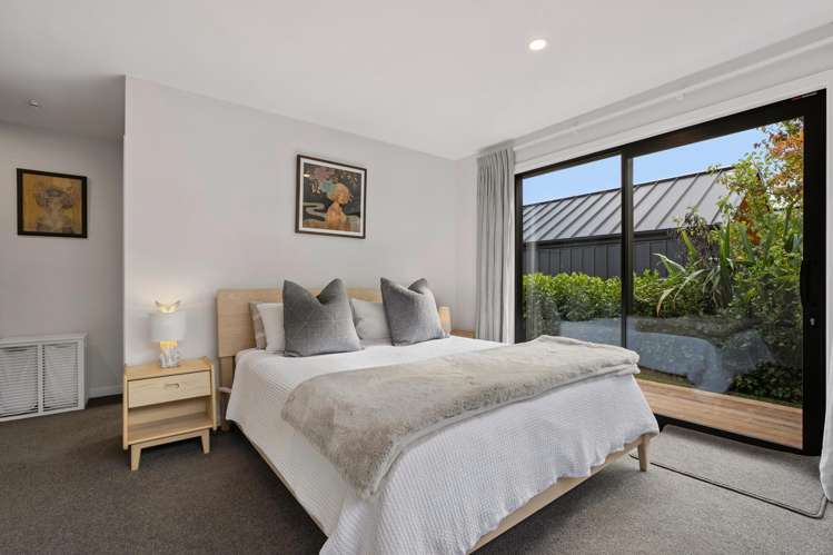 28 McAdam Drive Jacks Point_11