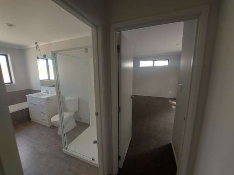 8 Waimanu Place Ruakākā_10