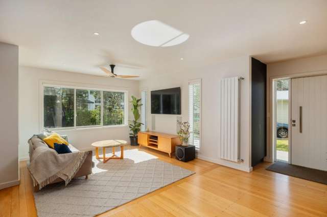 11 Westbourne Road Murrays Bay_2
