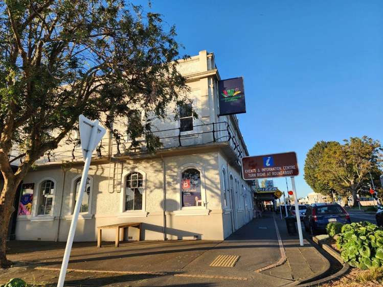 63 High Street North 10114_1