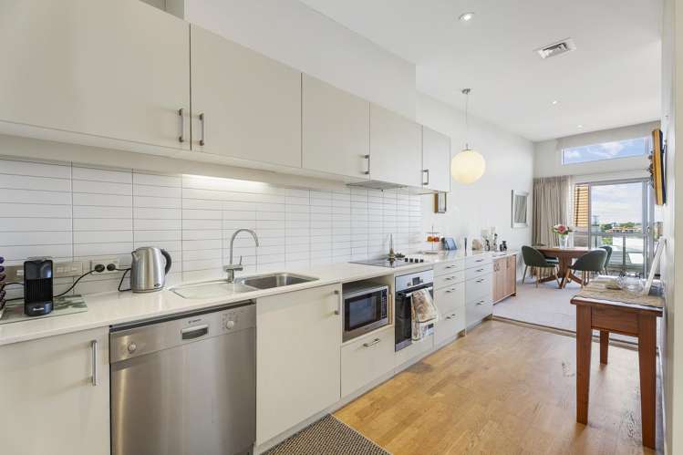 203/24 Wellington Street Howick_4