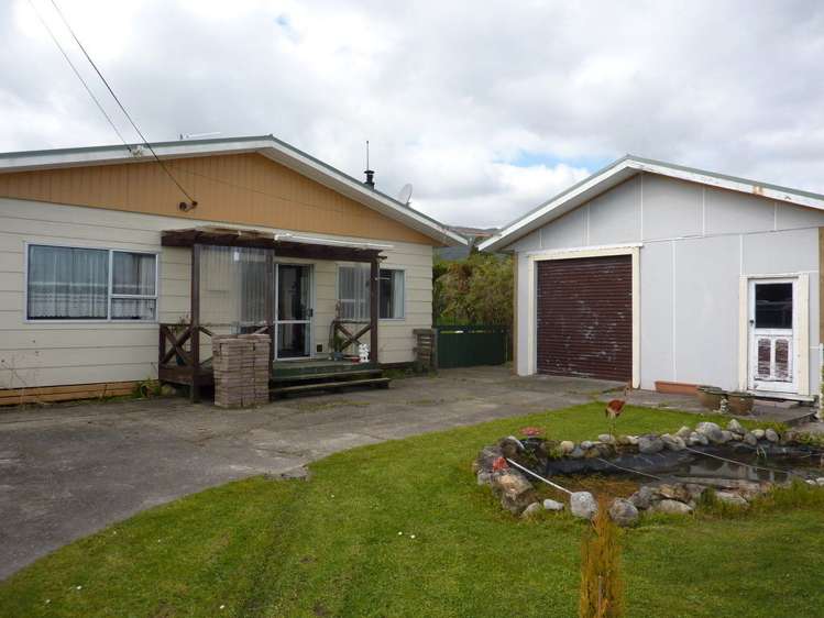 2 Sunderland Street Waimangaroa_14
